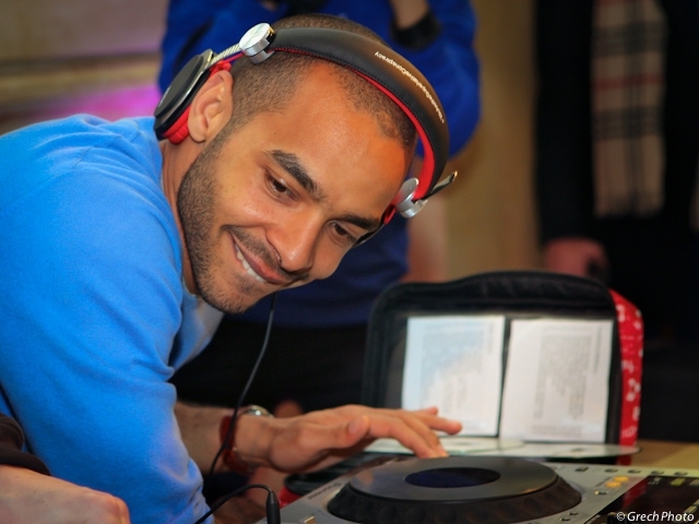 Mehdi Favéris-Essad (DJ Mehdi) - Signatune