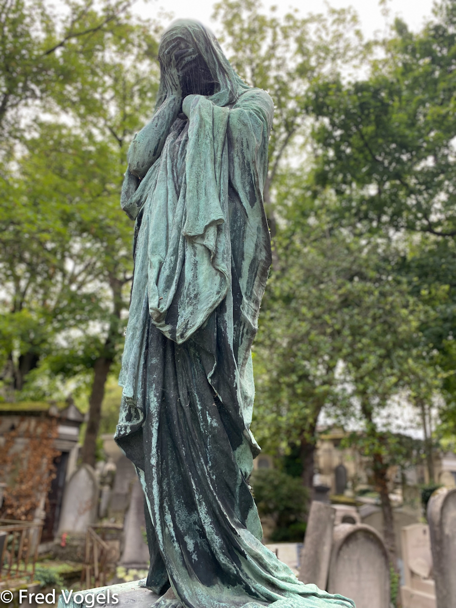 Visit Pere Lachaise 2021-115.jpg