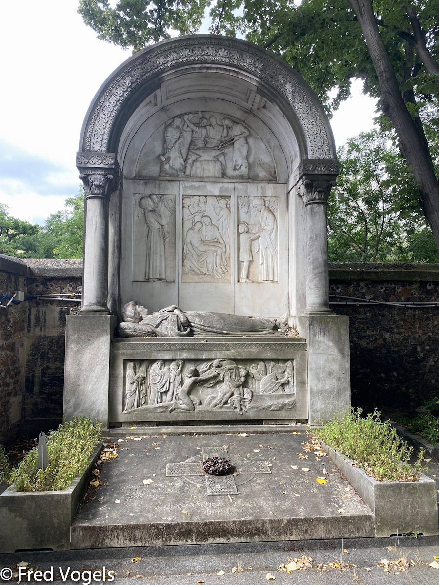 Visit Pere Lachaise 2021-162.jpg