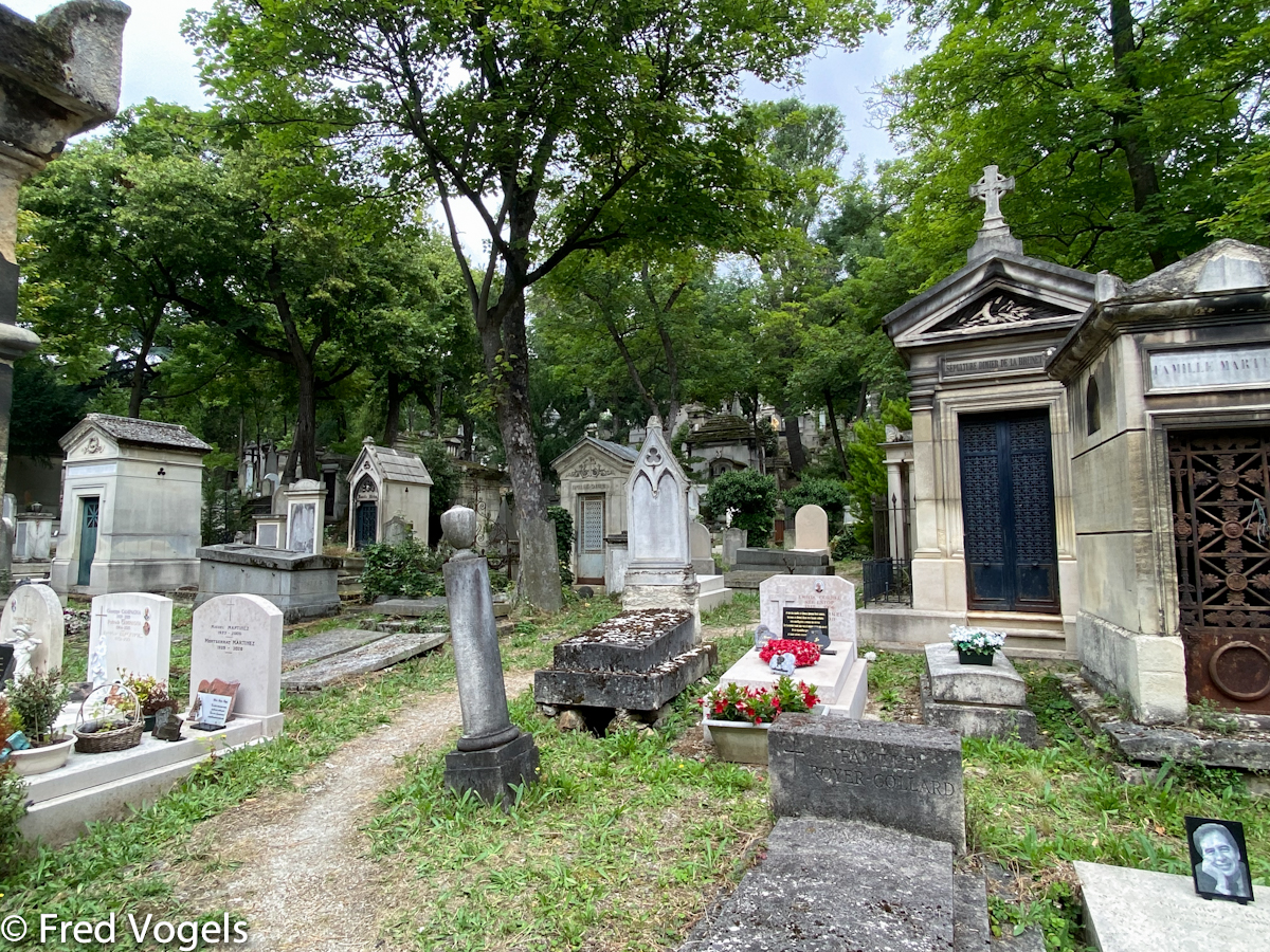 Visit Pere Lachaise 2021-170.jpg