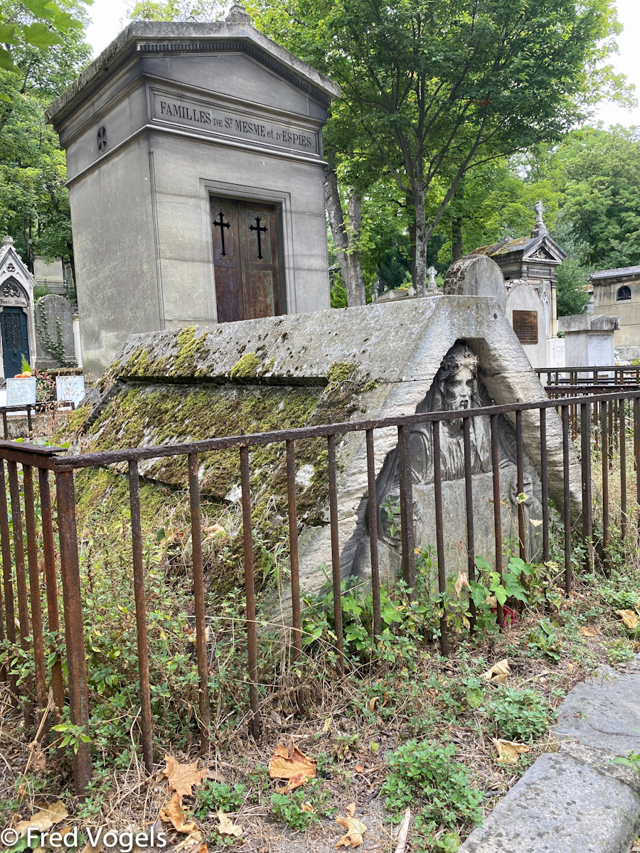 Visit Pere Lachaise 2021-174.jpg