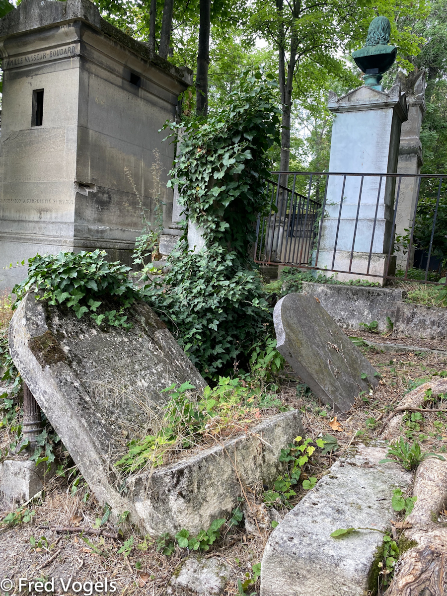 Visit Pere Lachaise 2021-200.jpg