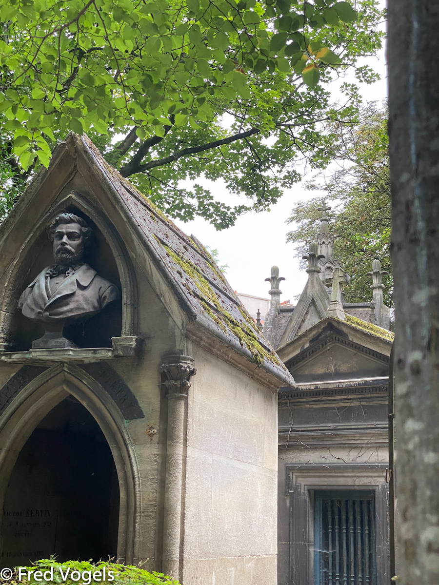 Visit Pere Lachaise 2021-220.jpg