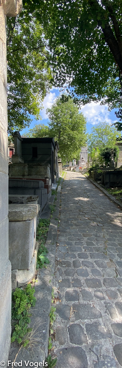 Visit Pere Lachaise 2021-233.jpg