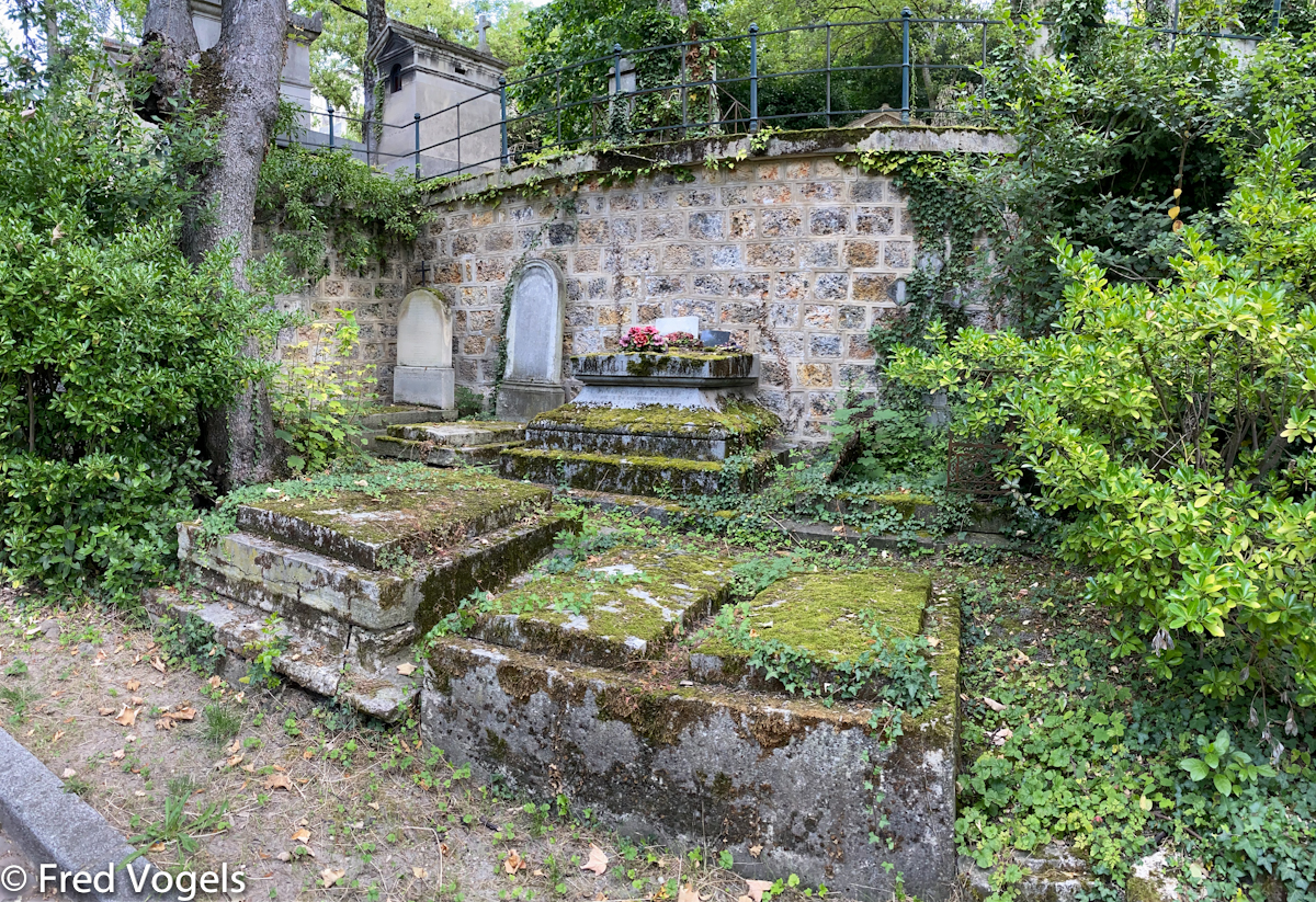 Visit Pere Lachaise 2021-251.jpg