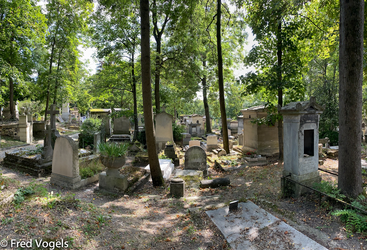 Visit Pere Lachaise 2021-297.jpg