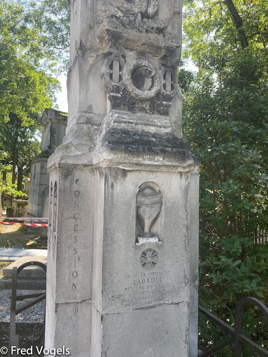 Visit Pere Lachaise 2021-355.jpg