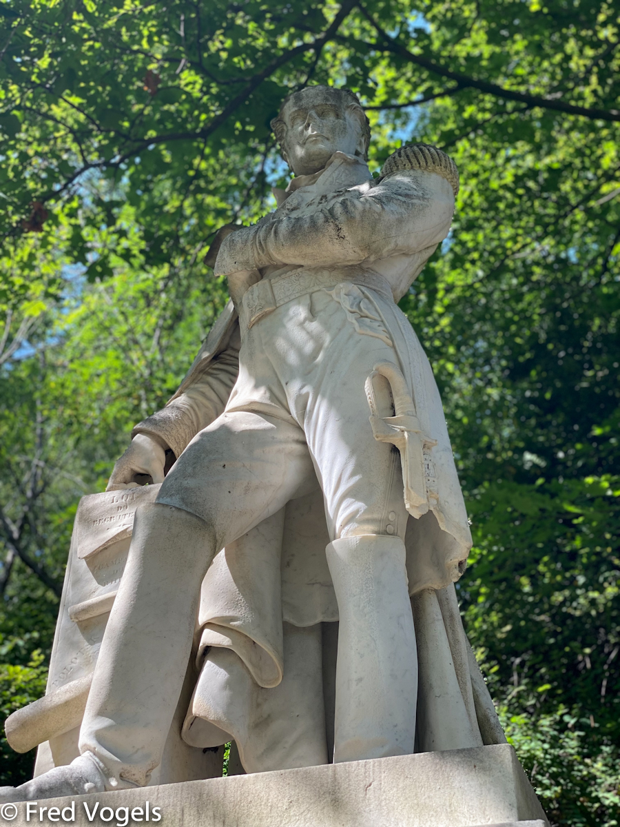 Visit Pere Lachaise 2021-373.jpg